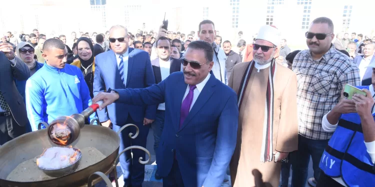 محافظ مطروح يطلق شرارة انطلاق أولمبياد المحافظات الحدودية 1 - جريدة الجمهورية محافظ مطروح يطلق شرارة انطلاق أولمبياد المحافظات الحدودية