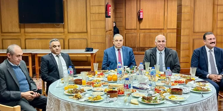 رئيس جامعة كفر الشيخ يؤكد على أهمية الشراكة مع اتحاد الطلاب في بناء مستقبل الجامعة