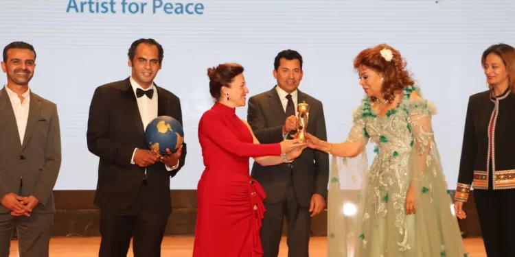 وزير الشباب يكرم أبطال التغيير في حفل ختام حملة «مانحي الأمل» بالعاصمة الإدارية 1 - جريدة الجمهورية وزير الشباب يكرم أبطال التغيير في حفل ختام حملة «مانحي الأمل» بالعاصمة الإدارية