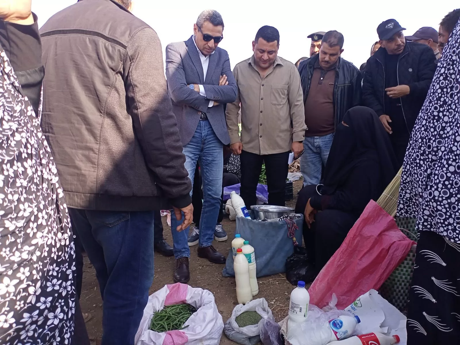 جولة ميدانية لمحافظ السويس لضمان توافر السلع بأسعار مناسبة 3 - جريدة الجمهورية WhatsApp Image 2024 12 08 at 8.51.19 PM 2 - جريدة الجمهورية