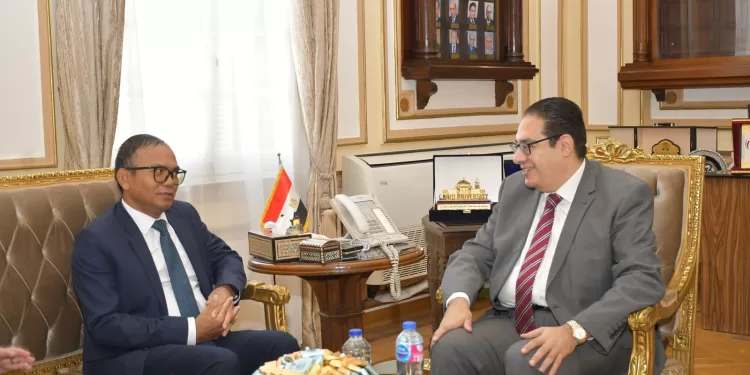 تعزيز التعاون الأكاديمي: جامعة القاهرة تستقبل سفير كمبوديا 1 - جريدة الجمهورية تعزيز التعاون الأكاديمي: جامعة القاهرة تستقبل سفير كمبوديا