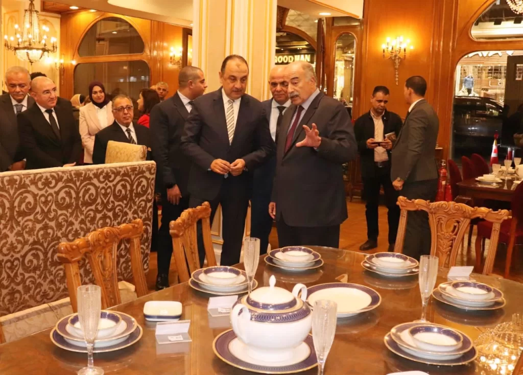 وزير قطاع الأعمال يفتتح معرض «بونتريمولي» التاريخي بعد التطوير 5 - جريدة الجمهورية WhatsApp Image 2024 12 09 at 10.07.46 PM 3 - جريدة الجمهورية