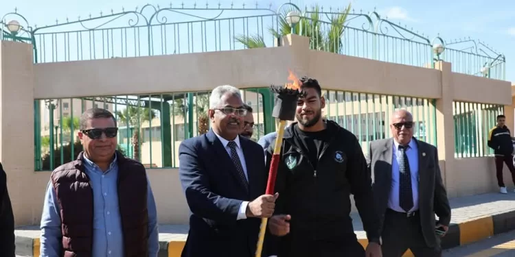 إطلاق شعلة النسخة الخامسة من «أولمبياد المحافظات الحدودية» بالغردقة 1 - جريدة الجمهورية إطلاق شعلة النسخة الخامسة من «أولمبياد المحافظات الحدودية» بالغردقة