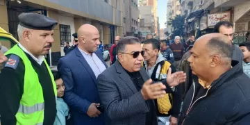 محافظ الدقهلية بين الناس: جولة تفقدية واستماع لمشاكلهم