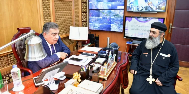 محافظ الدقهلية يستقبل وفدًا كنسيًا لتبادل التهاني بمناسبة العام الميلادي الجديد