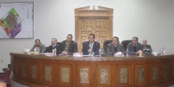 تعزيز الحوار المجتمعي: رئيس جهاز العاشر من رمضان يستمع لممثلي المجتمع المدني