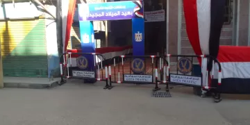 حملات مكثفة لرفع الإشغالات وتنظيف الشوارع المحيطة بالكنائس فى الجيزة