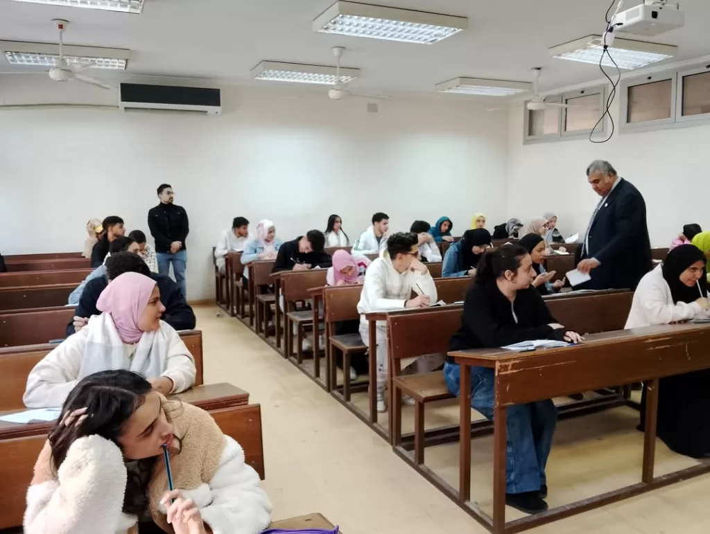 جامعة حلوان تؤكد نجاح خطتها للامتحانات بفضل التنظيم المحكم وتوفير البيئة المثالية 2 | جريدة الجمهورية