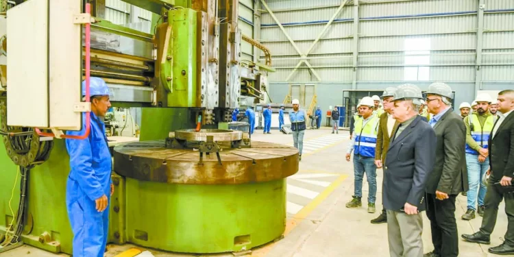 تكليف رئاسى ببناء 12 سفينة صيد أعالى البحار