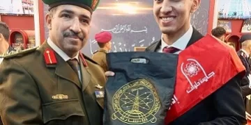 طلاب بجامعة حلوان يزورون جناح وزارة الدفاع بمعرض القاهرة الدولي للكتاب