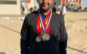 إنجاز جديد لجامعة قناة السويس: أحمد طلعت بطل الجمهورية في رفع الأثقال