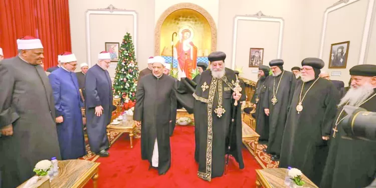 الإمام الأكبر وقيادات الأزهر والأوقاف فى ضيافة البابا 1 - جريدة الجمهورية السويسرى يبرر الهزيمة الحمراء