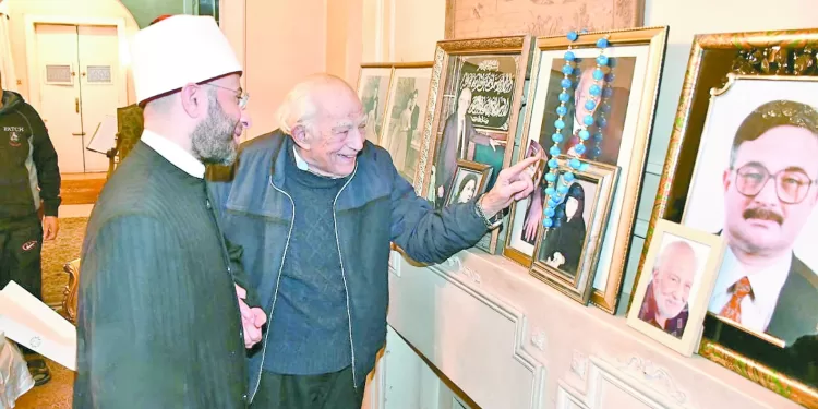 الأزهرى فى منزل رشوان توفيق: الفن الهادف.. من جنود الدعوة 1 - جريدة الجمهورية «كلاسيكو إنجلترا» تعادل مثير بين ليفربول ومانشستر يونايتد