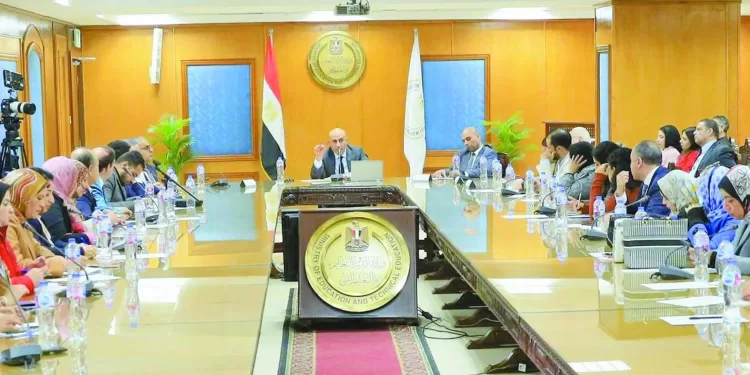 «البكالوريا» نظام عالمى ينقذ ٣ ملايين طالب من الضغوط النفسية والمادية 1 - جريدة الجمهورية الزمالك «حائر» بين المستحقات والتجديد