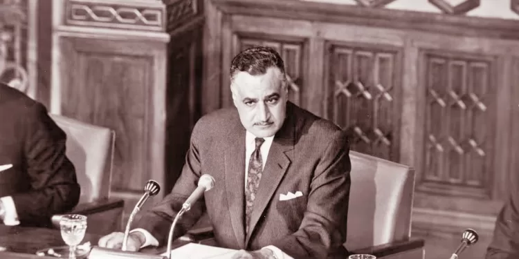 الزمالك «حائر» بين المستحقات والتجديد