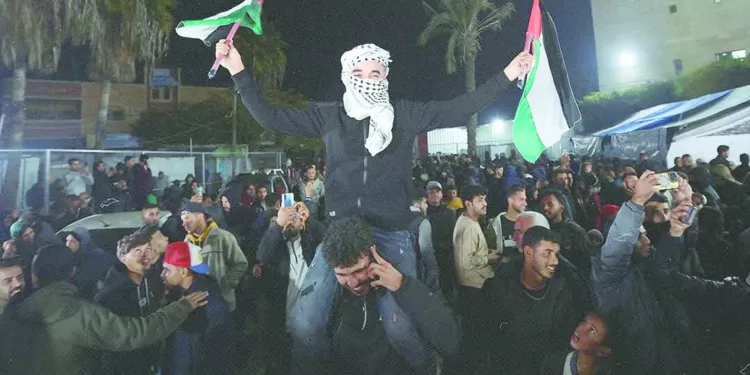 الزمالك «حائر» بين المستحقات والتجديد