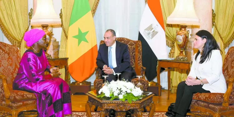 ليفربول يحطم عناد برينتفورد فاز بثنائية متأخرة لنونيز بالبريميرليج