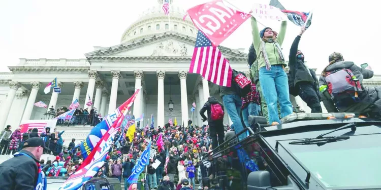 البيت الأبيض يستعد لإستقبال ترامب 1 - جريدة الجمهورية كولر يطالب «كاف» بـ «الفار» .. والدولار يبعد المارد عن أهدافه