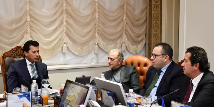 وزير الشباب والرياضة يستعرض آخر المستجدات في صندوق التمويل الأهلي 1 - جريدة الجمهورية وزير الشباب والرياضة يستعرض آخر المستجدات في صندوق التمويل الأهلي