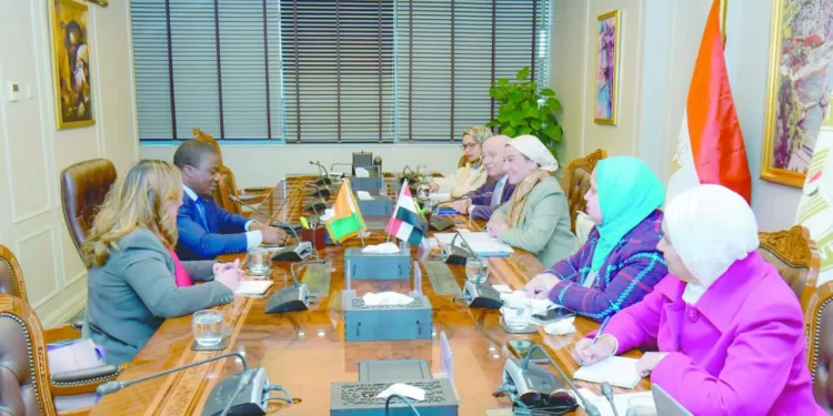 تعاون مصرى - إيفوارى فى ملف البيئة 1 - جريدة الجمهورية صبحي يتابع استعدادات بطولتي الهجن بالأقصر والعلمين