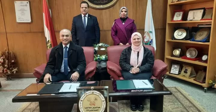 بروتوكول تعاون بين جامعة المنصورة ومؤسسة القادة للعلوم الإدارية والتنمية