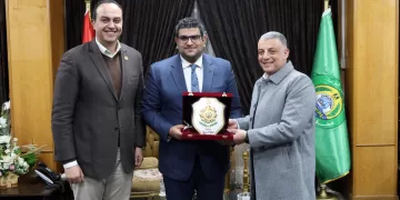 الإسماعيلية تكرم جهود الدكتور محمد سامي في تطوير القطاع الصحي