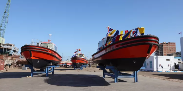 مع مطلع العام الجديد.. قناة السويس تعزز أسطولها بـ5 لنشات حديثة