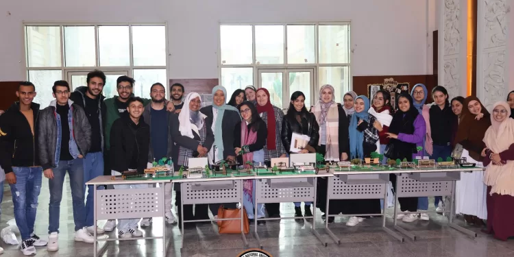 حلول مبتكرة لمشاكل حقيقية: طلاب الفنون التطبيقية بحلوان الأهلية يقدمون تصاميم أثاث مبتكرة