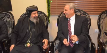 الجندي يشارك الأقباط فرحة عيد الميلاد في المحلة وسمنود