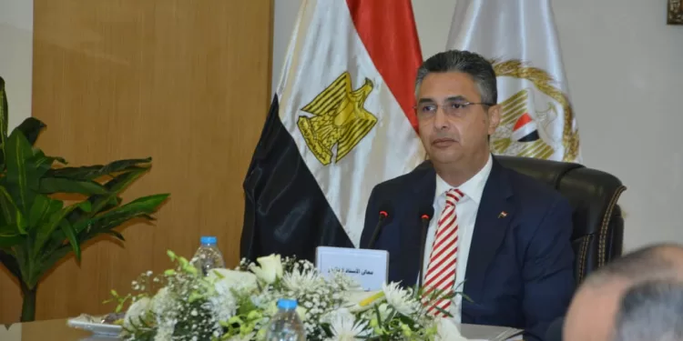 وزير التموين يُطلق مبادرة لرفع كفاءة «القابضة للصناعات الغذائية»