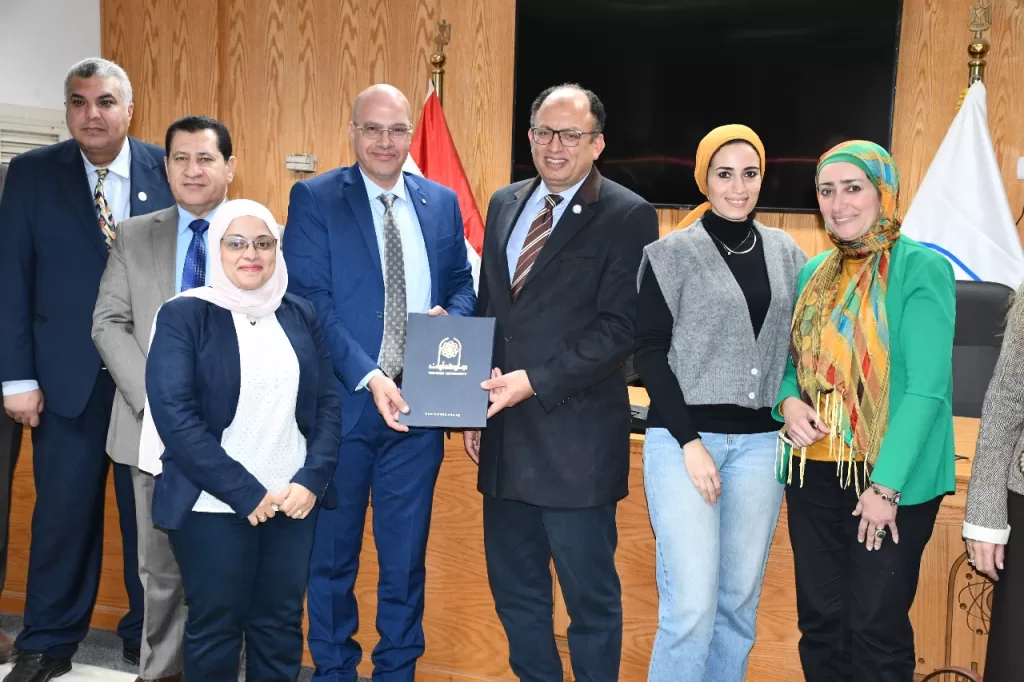 في احتفالية علمية كبيرة: جامعة حلوان تمول 48 مشروعًا بحثيًا 3 - جريدة الجمهورية WhatsApp Image 2025 01 16 at 3.22.44 PM 3 - جريدة الجمهورية