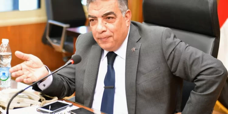 حوار مجتمعي: محافظ الدقهلية يستقبل وفد حقوق الإنسان