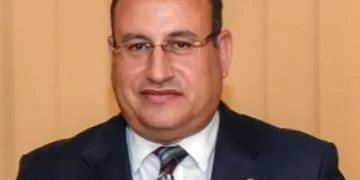 رئيس جامعة كفر الشيخ يهنئ «قنصوة» بتجديد الثقة كرئيس لجامعة الإسكندرية