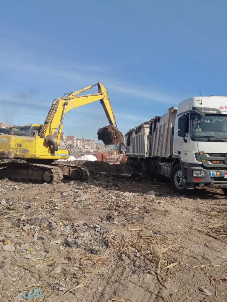 محافظ الدقهلية: تحسين البيئة في المطرية بعد إزالة 1750 طن مخلفات 16 | جريدة الجمهورية