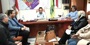 رئيس جهاز العاشر من رمضان يعقد اجتماعًا لبحث سبل تسريع تنفيذ مشروع السكة الحديد