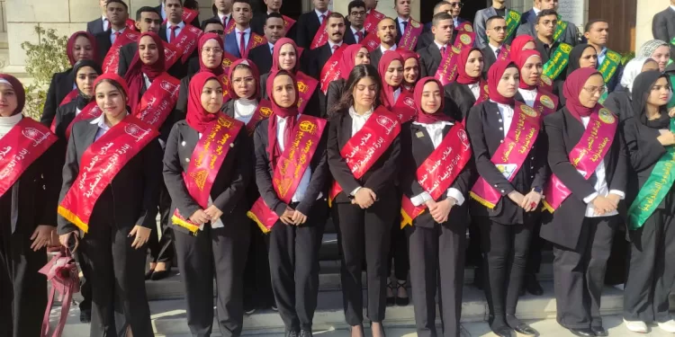 ندوة تثقيفية شاملة تجمع طلاب حلوان لتجديد العهد بالوطن تحت شعار «عز مصر في عز شعبها»