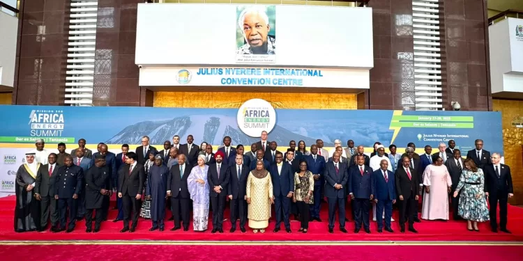 مصر تتعهد بتوفير الطاقة لـ300 مليون إفريقي: وزير البترول يُعلن عن خطط طموحة بالقمة الإفريقية للطاقة 1 - جريدة الجمهورية مصر تتعهد بتوفير الطاقة لـ300 مليون إفريقي: وزير البترول يُعلن عن خطط طموحة بالقمة الإفريقية للطاقة