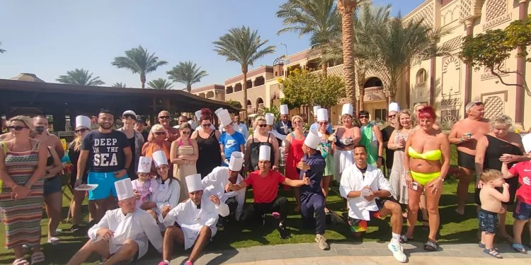 إقبال سياحي كبير على مهرجان الناتشو المكسيكي في الغردقة 1 - جريدة الجمهورية إقبال سياحي كبير على مهرجان الناتشو المكسيكي في الغردقة