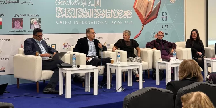 نائب محافظ البحر الأحمر ووفد الهيئة الهندسية والجامعة الألمانية فى جولة بمحمية جبل علبة