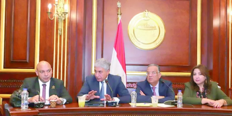 رقم قياسى جديد للسياحة الوافدة.. فتحى: ٧.٥١ مليون زائر لمصر فى ٤٢٠٢