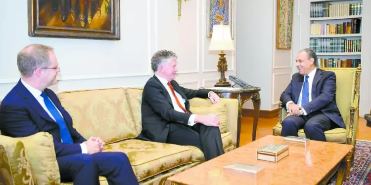 عبدالعاطى.. لمستشار الأمن القومى لرئيس الوزراء البريطانى: ندعم استقرار سوريا.. وندعو لوقف إطلاق النار بالسودان