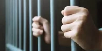 عامل زراعي بسوهاج يؤدب ابنته بالضرب حتى الموت بسبب صوتها العالي