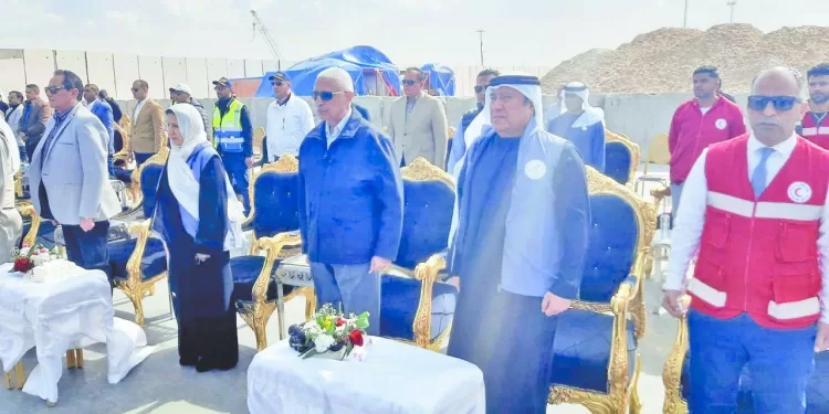 تعزف سيمفونية شاحنات المساعدات وتستقبل المرضى: الفلسطينيين سيناء.. درة التنمية والمساندة