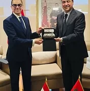 وزير الاستثمار والتجارة الخارجية يبحث تعزيز العلاقات الاقتصادية مع المغرب