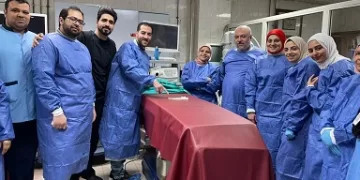 فريق طبي بالمنصورة ينجح في استخراج 13 عملة معدنية من معدة طفل
