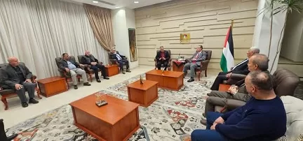 السفير دياب اللوح يستقبل رؤساء بلديات شمال غرب القدس 2 - جريدة الجمهورية 1 30 - جريدة الجمهورية