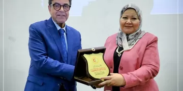 تكريم الدكتورة نسرين عز الدين لإسهاماتها العلمية في تطوير الثروة السمكية في مصر