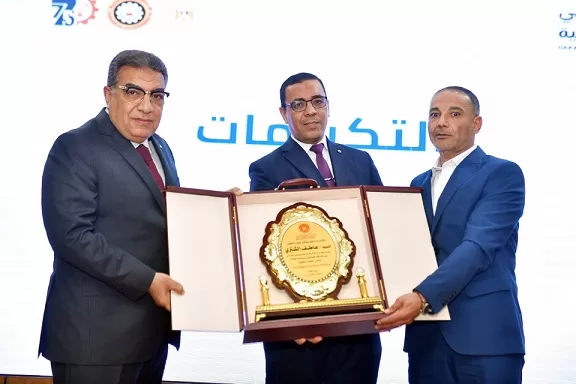 محافظ الدقهلية: ٢٨٢٨ فرصة عمل متاحة لكل التخصصات 19 - جريدة الجمهورية 18 5 - جريدة الجمهورية