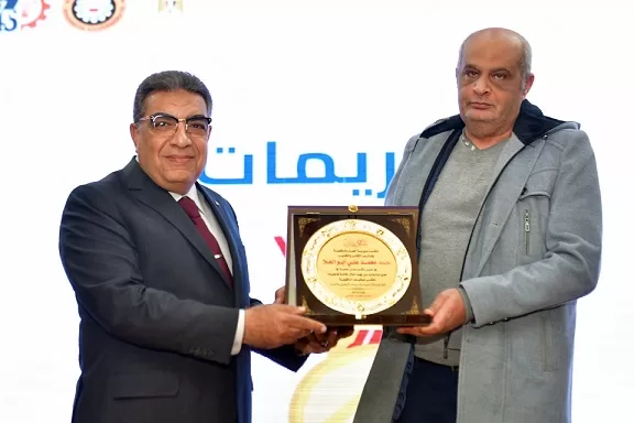 محافظ الدقهلية: ٢٨٢٨ فرصة عمل متاحة لكل التخصصات 30 - جريدة الجمهورية 29 1 - جريدة الجمهورية