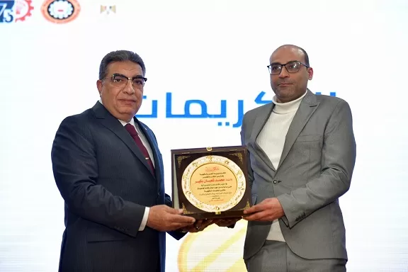 محافظ الدقهلية: ٢٨٢٨ فرصة عمل متاحة لكل التخصصات 33 - جريدة الجمهورية 32 - جريدة الجمهورية